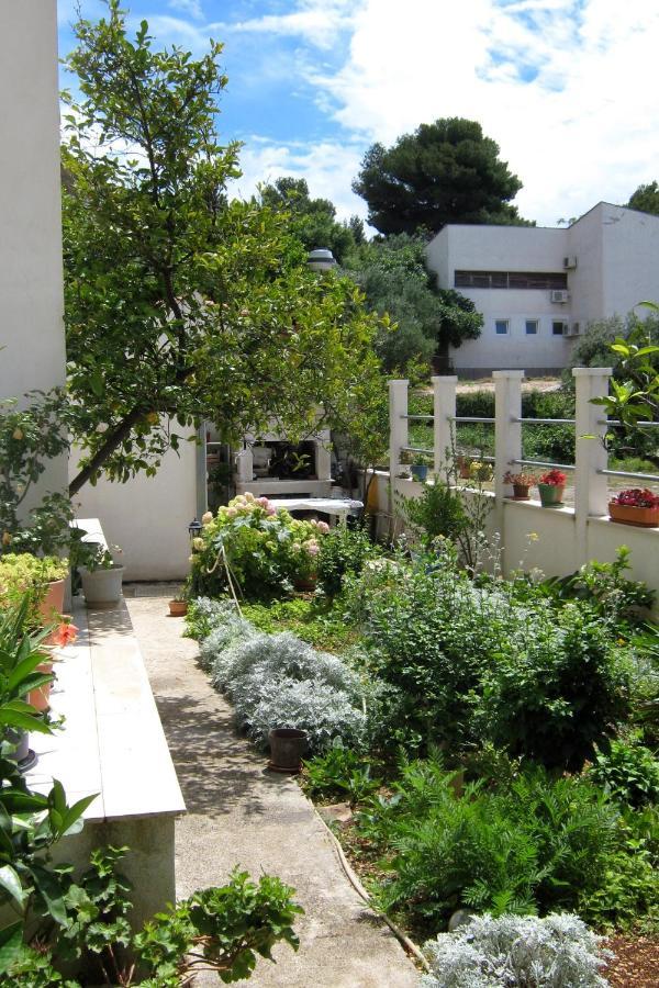 Apartments By The Sea Podgora, Makarska - 2615 Екстериор снимка