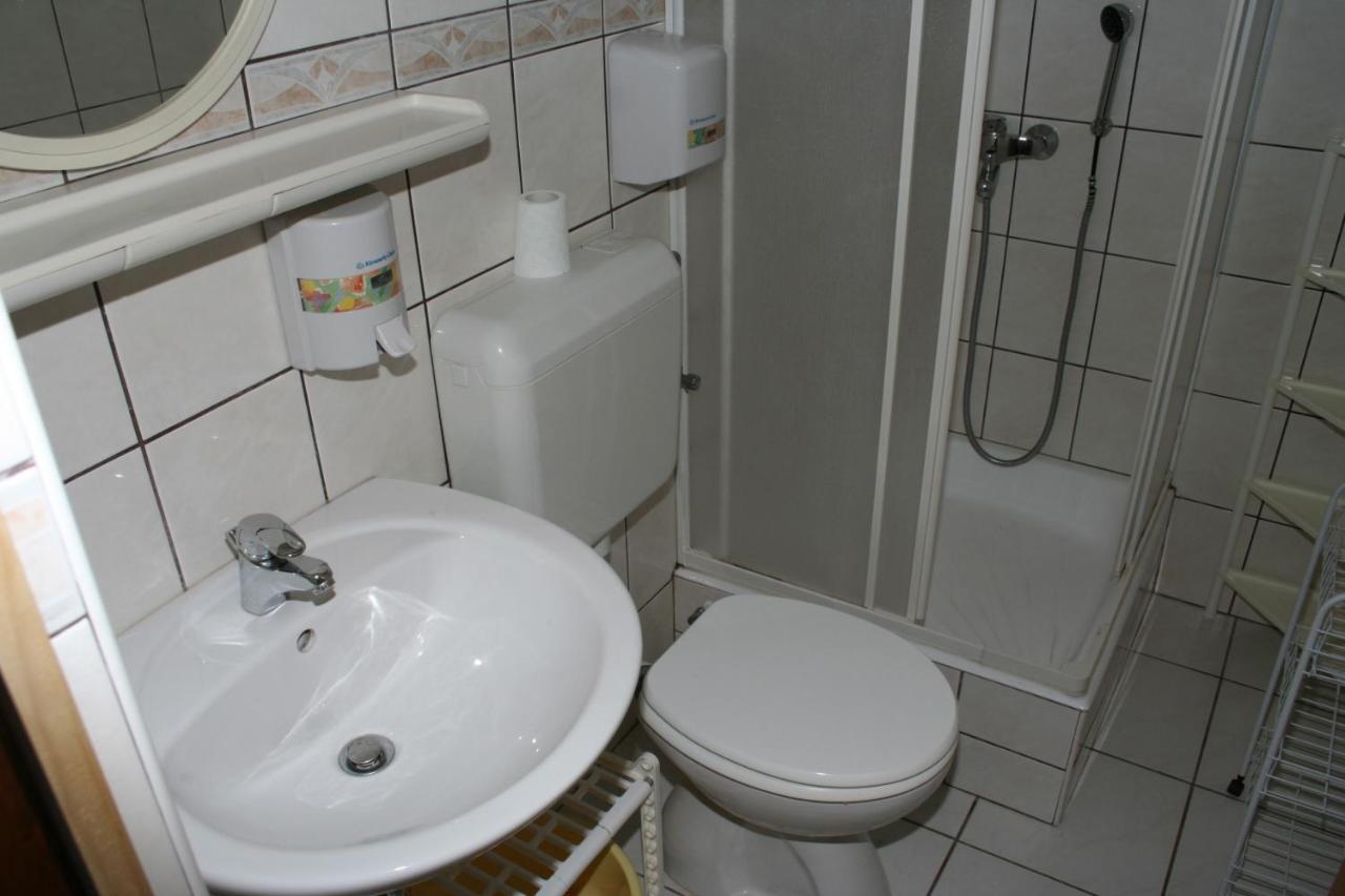 Apartments By The Sea Podgora, Makarska - 2615 Екстериор снимка