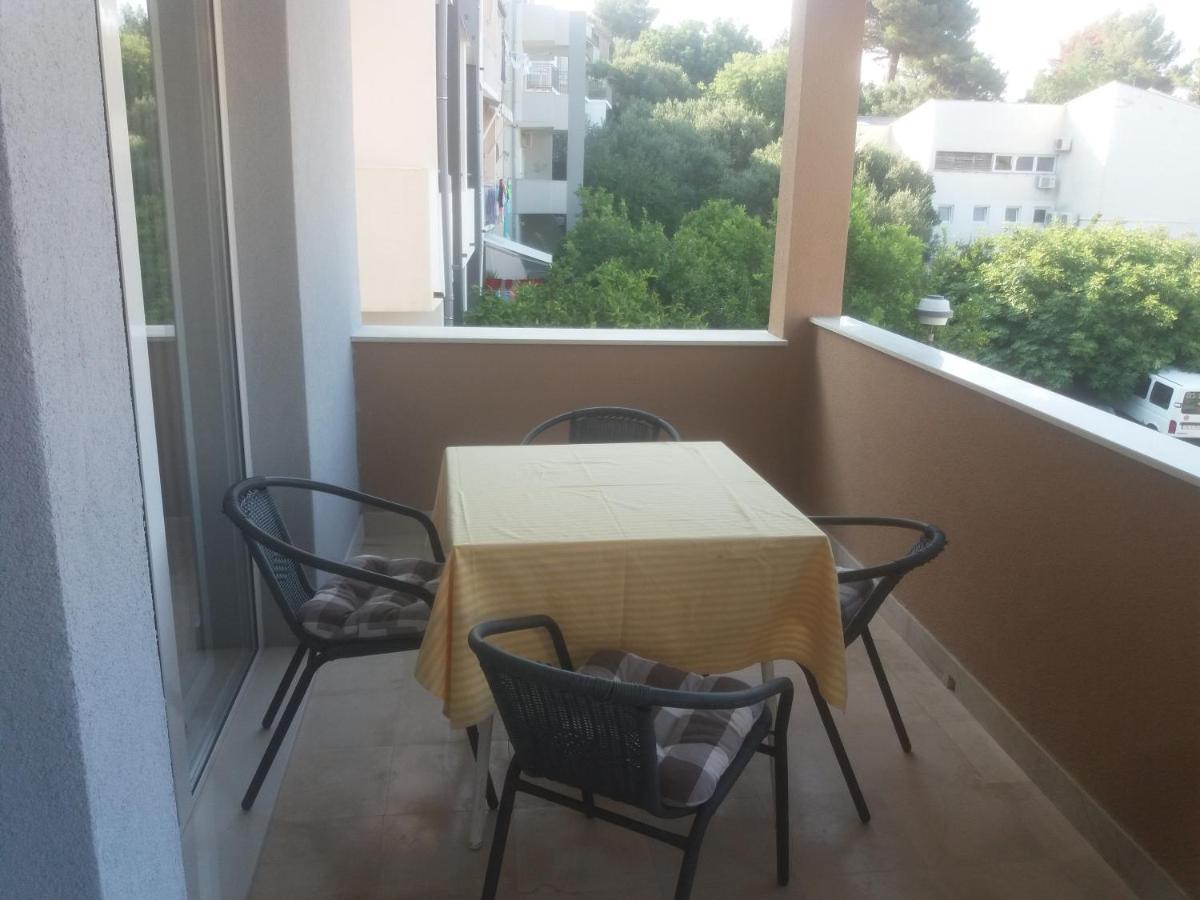 Apartments By The Sea Podgora, Makarska - 2615 Екстериор снимка