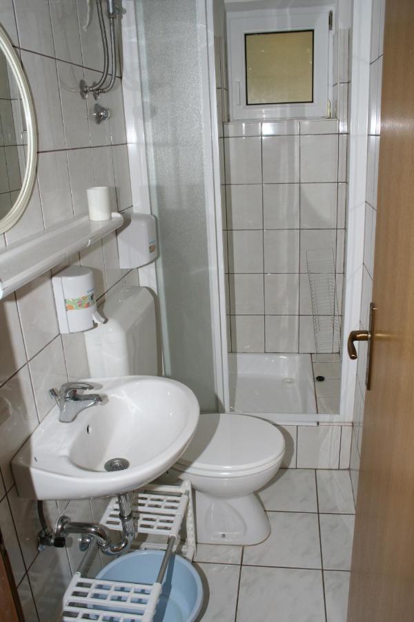 Apartments By The Sea Podgora, Makarska - 2615 Екстериор снимка