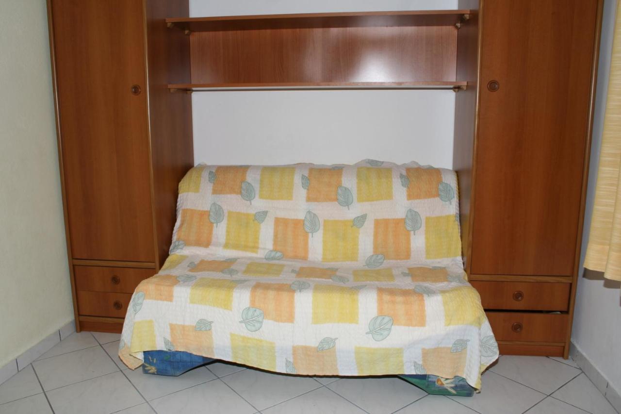 Apartments By The Sea Podgora, Makarska - 2615 Екстериор снимка