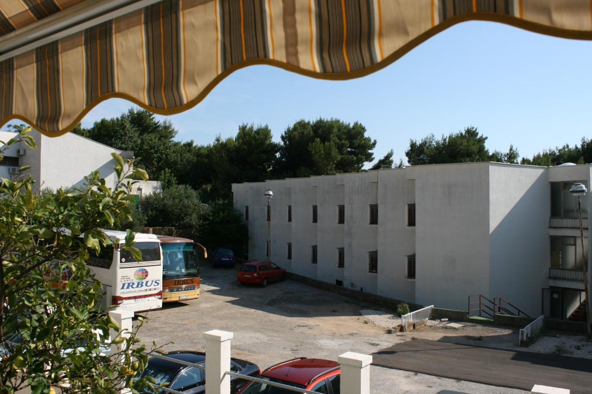 Apartments By The Sea Podgora, Makarska - 2615 Екстериор снимка