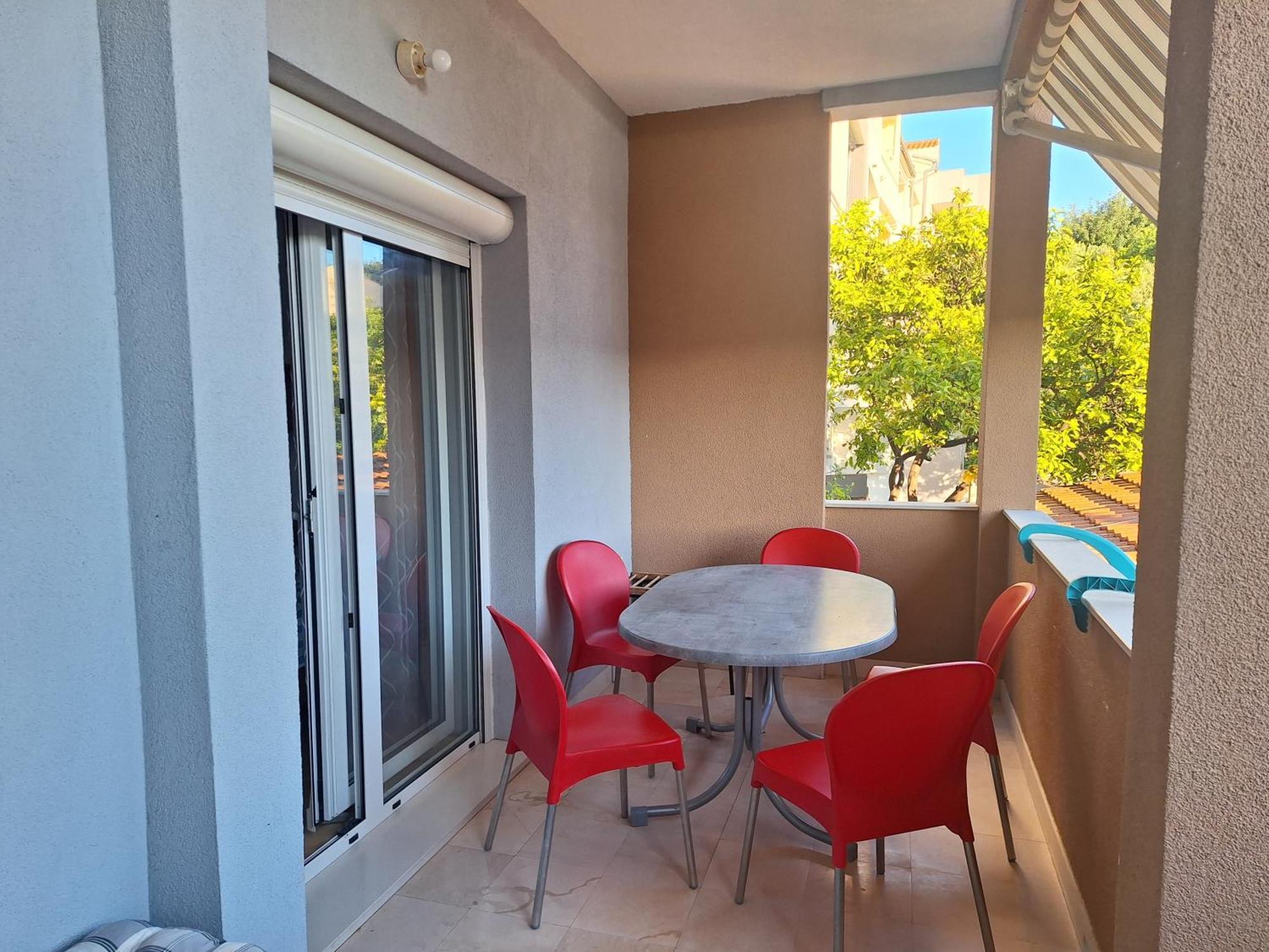 Apartments By The Sea Podgora, Makarska - 2615 Екстериор снимка